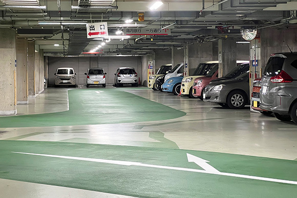 地下駐車場